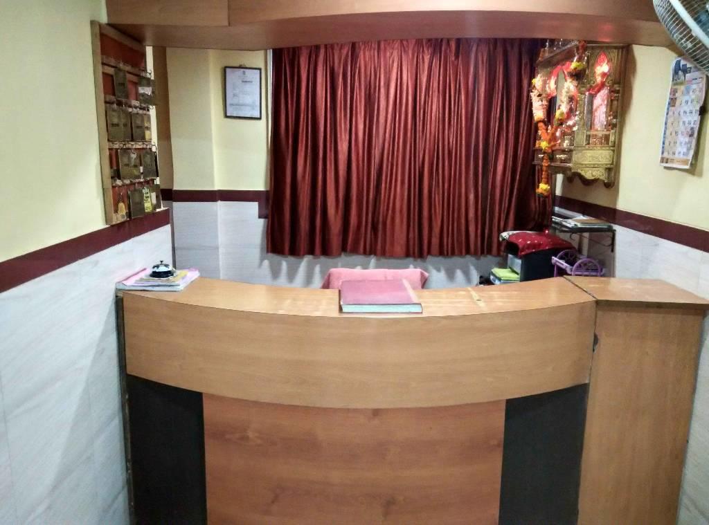 Girija Payyade Hotel Kalyān エクステリア 写真