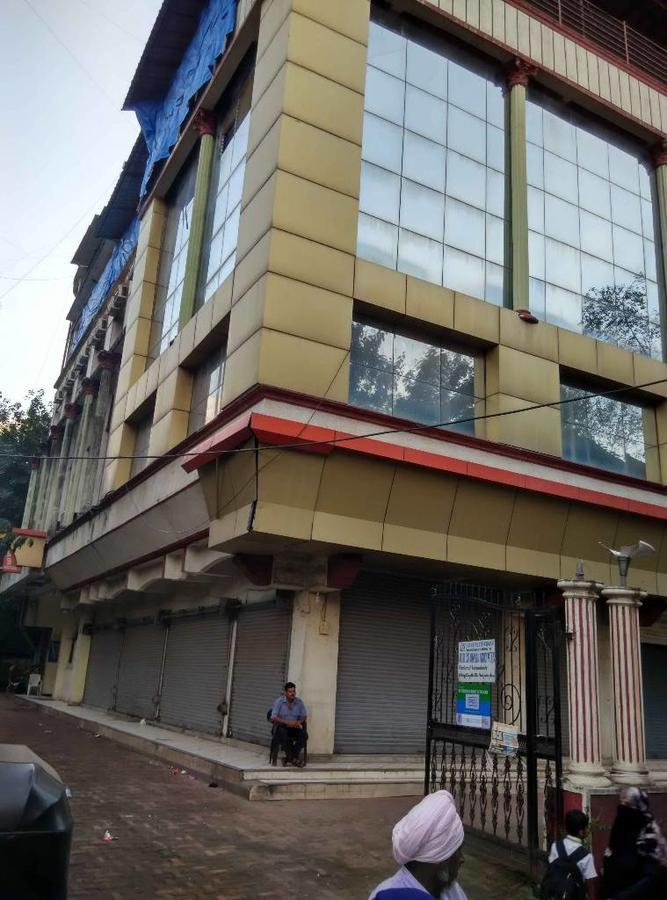 Girija Payyade Hotel Kalyān エクステリア 写真